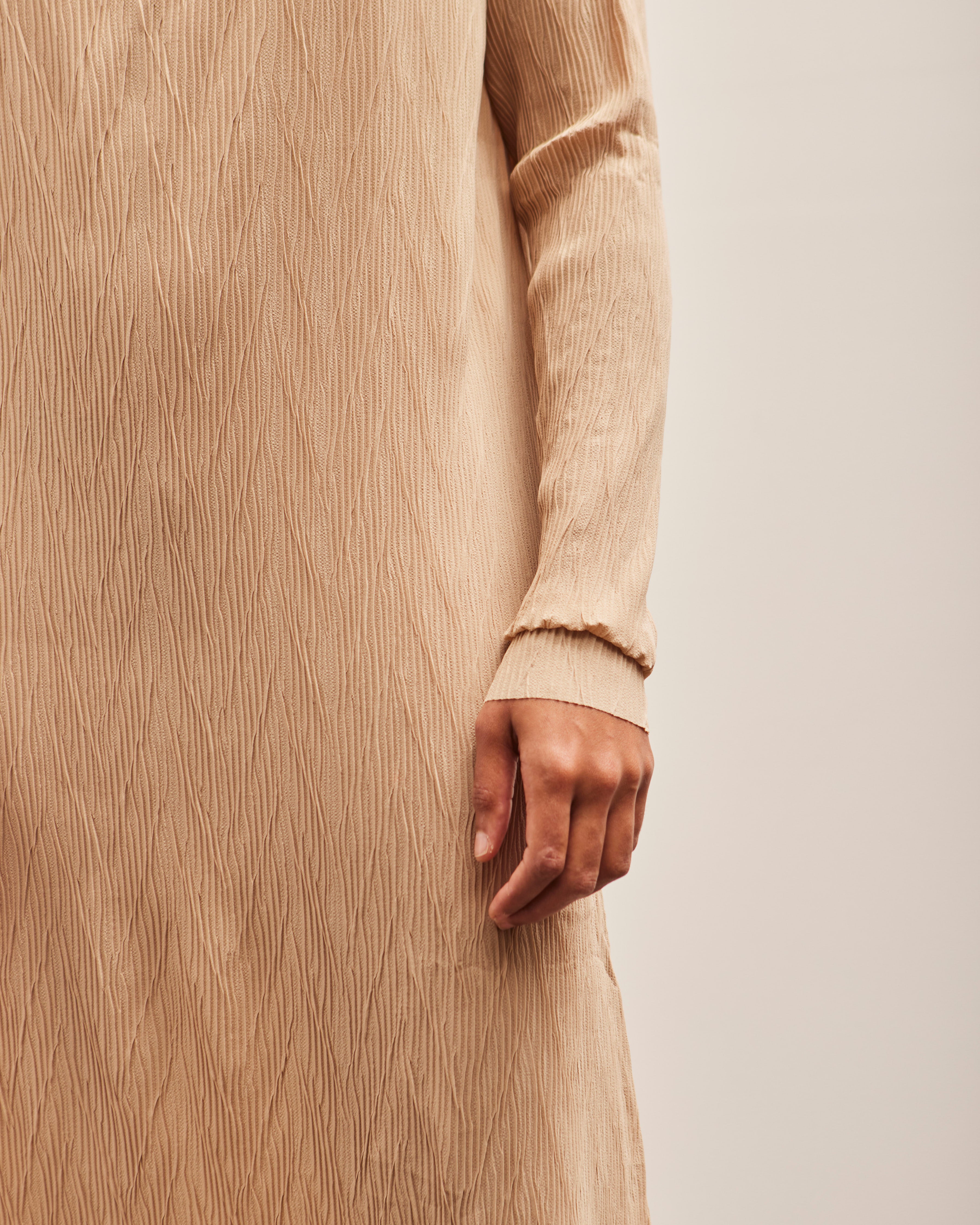 Henrik Vibskov Neptune Plisse Dress, Warm Sand – Glasswing