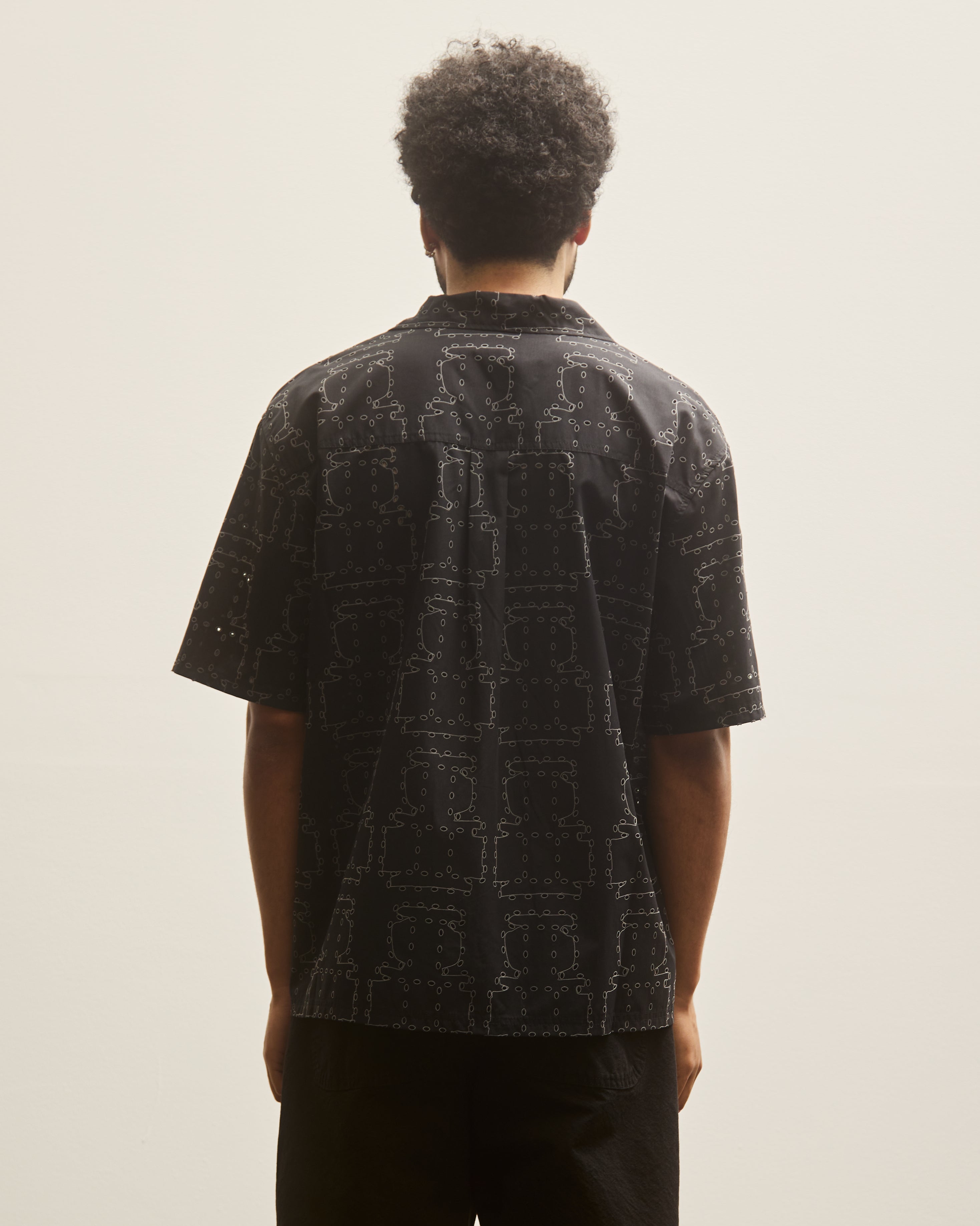 トップス HENRIK VIBSKOV Henrik Vibskov Unisex Transfer Shirt, Black Punched Boxes