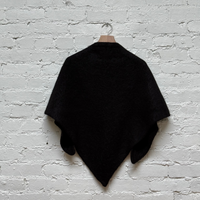 Brushed Triangle Wrap, Black