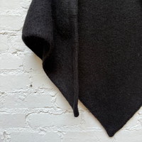 Brushed Triangle Wrap, Black