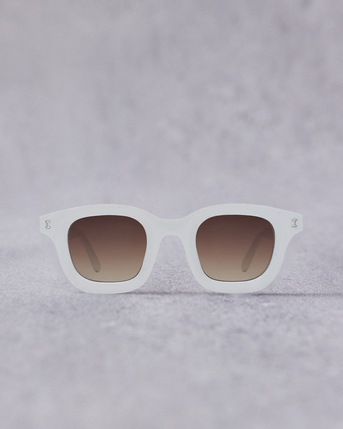 Illesteva White Sunglasses with Dark Lenses Sunglasses Illesteva White in Metal - 45575147 main image 3