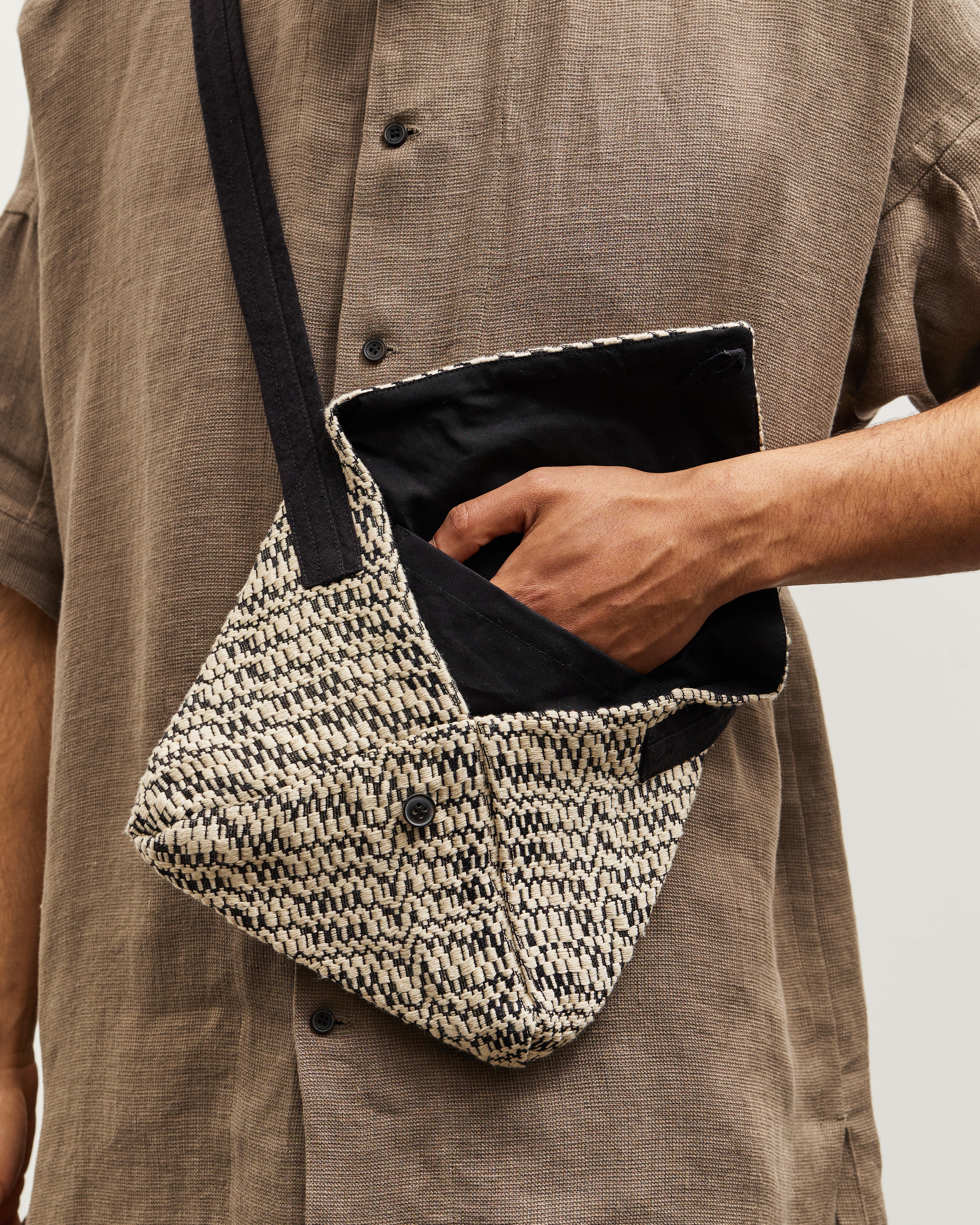 Jan-Jan Van Essche Bag #34, White – Glasswing