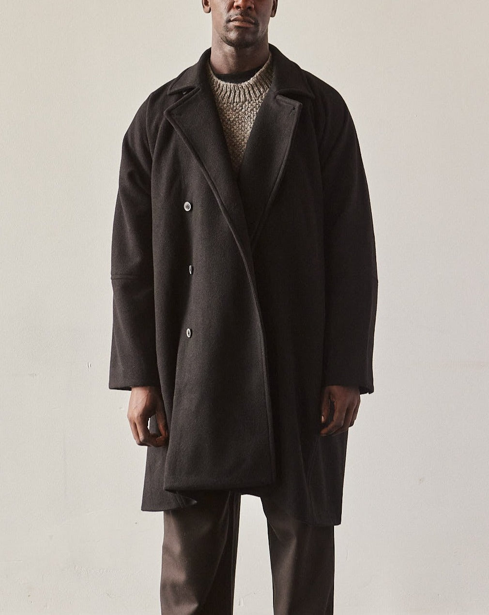 Jan-Jan Van Essche Coat #27, Pitch Black | Glasswing