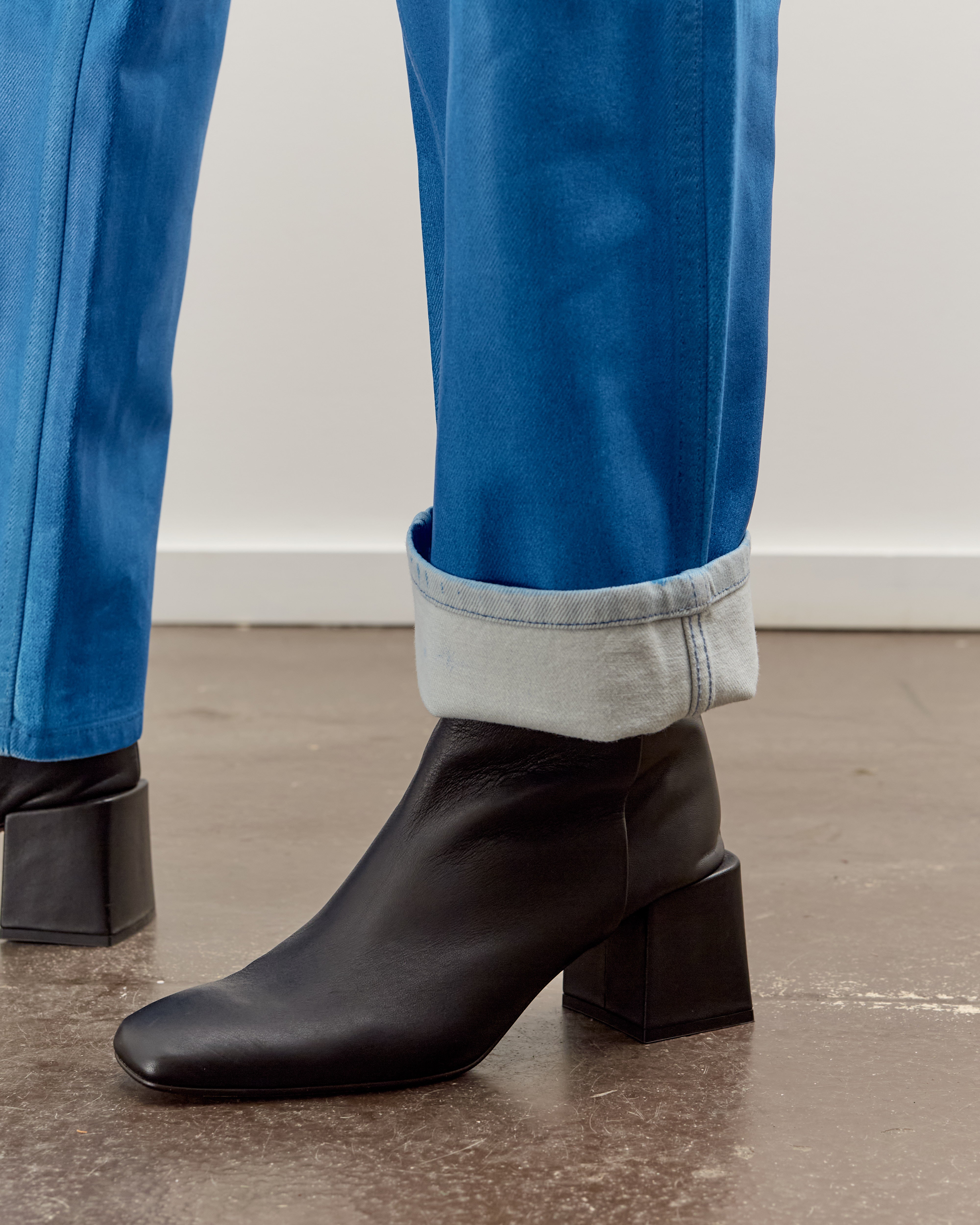 Jesse Kamm 225's, Electric Blue Lacquer – Glasswing