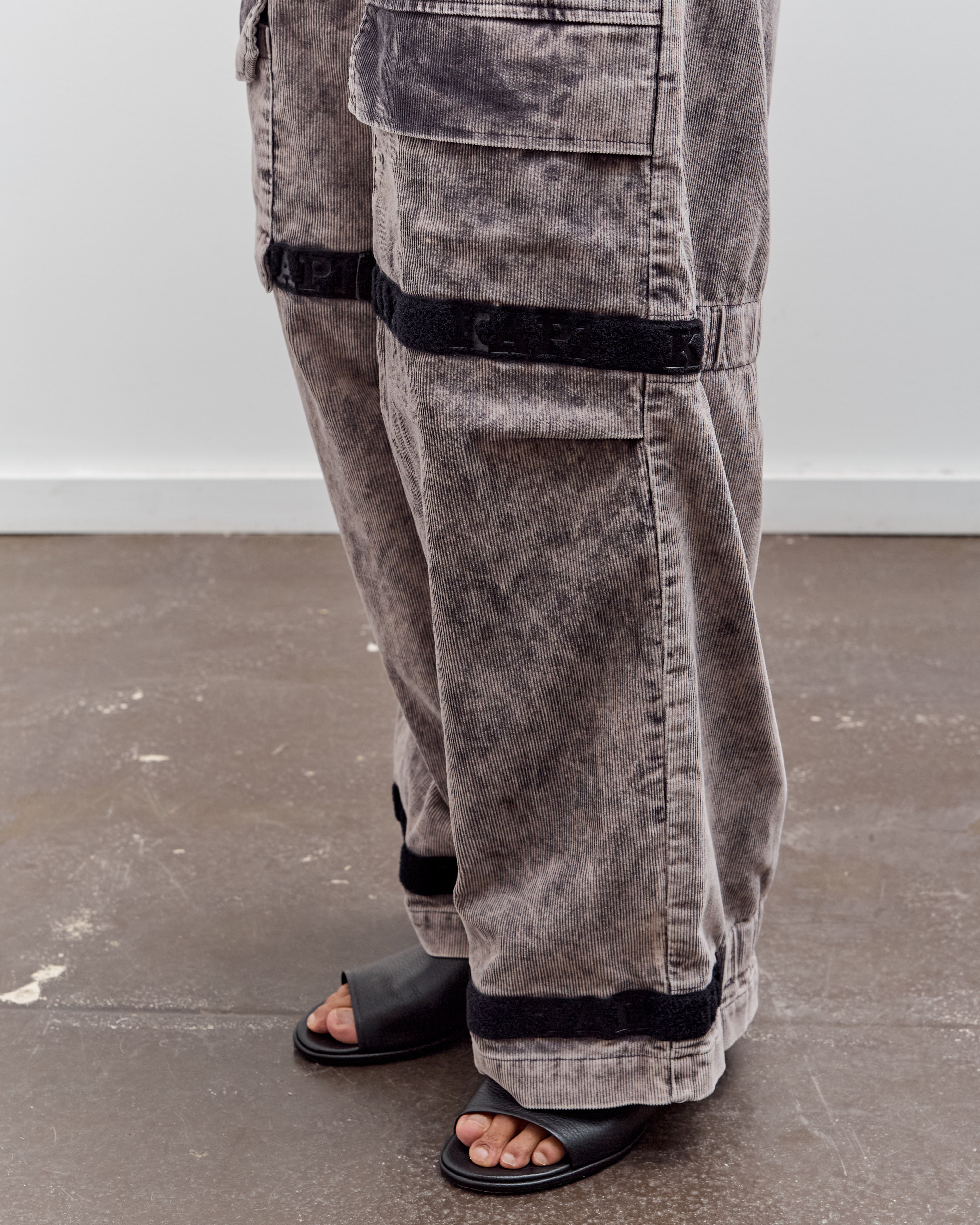 KAPITALキャピタル オルテガ　ネイティブ　ガウチョ　パンツ Kapital 14W Corduroy Nouvelle Shuttle Pants, Gray – Glasswing