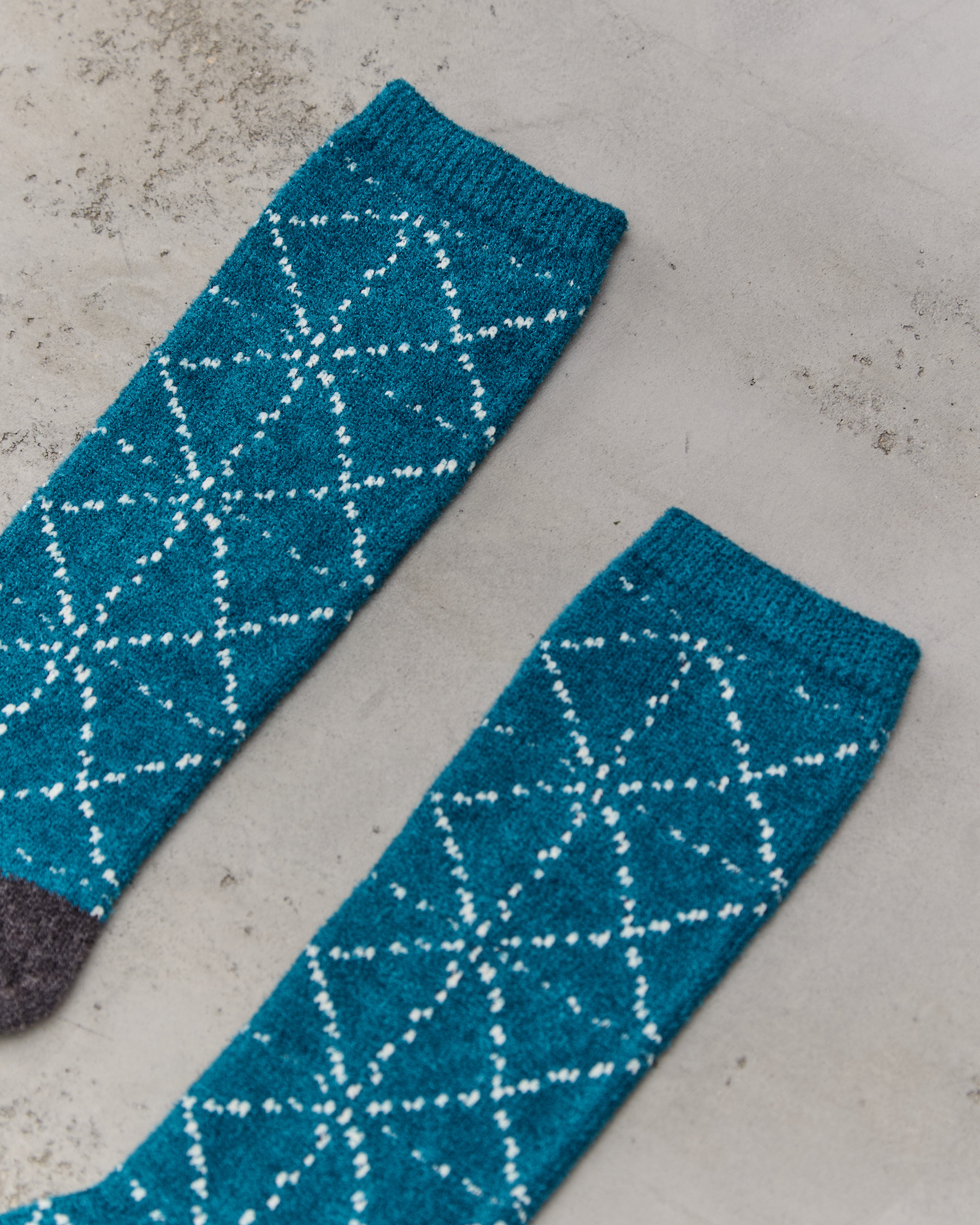 こさこさ 84 Yarns Mole Yarn Sashiko Socks, Blue – Glasswing