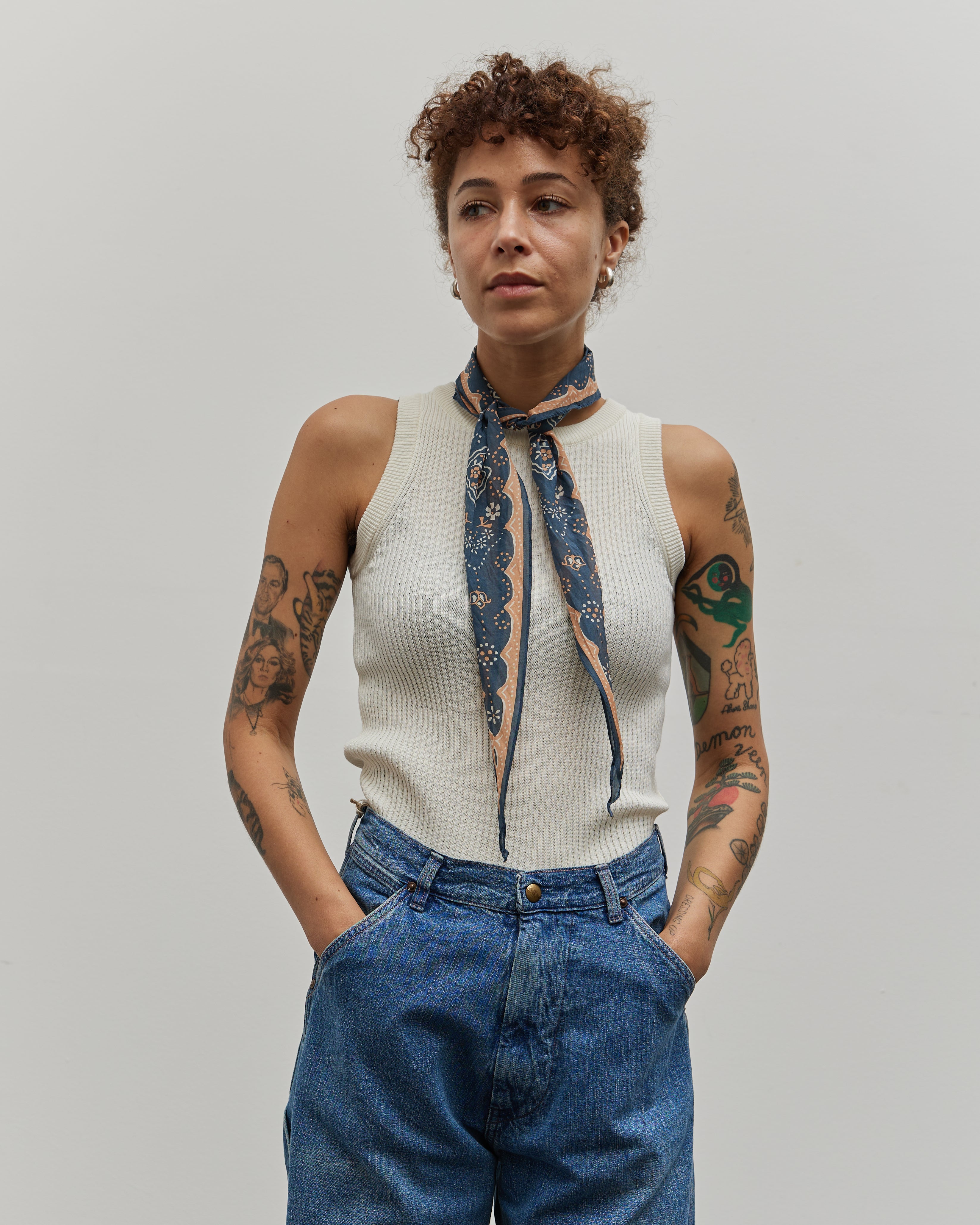 KAPITAL ワッシャーシルク　ネッカチーフ　COOKIE Kapital Washer Silk Neckerchief, Navy Cookie – Glasswing