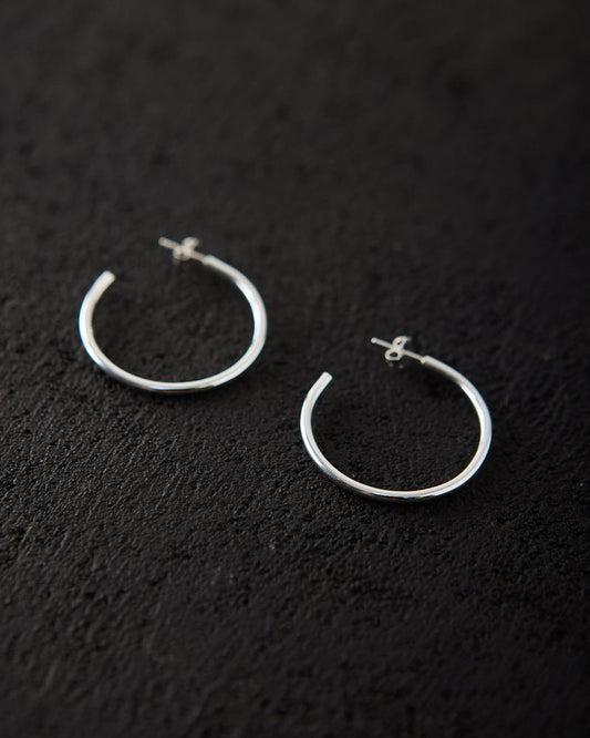 Kara Yoo Arlo Large Hoops, Silver