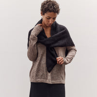 Brushed Triangle Wrap, Black