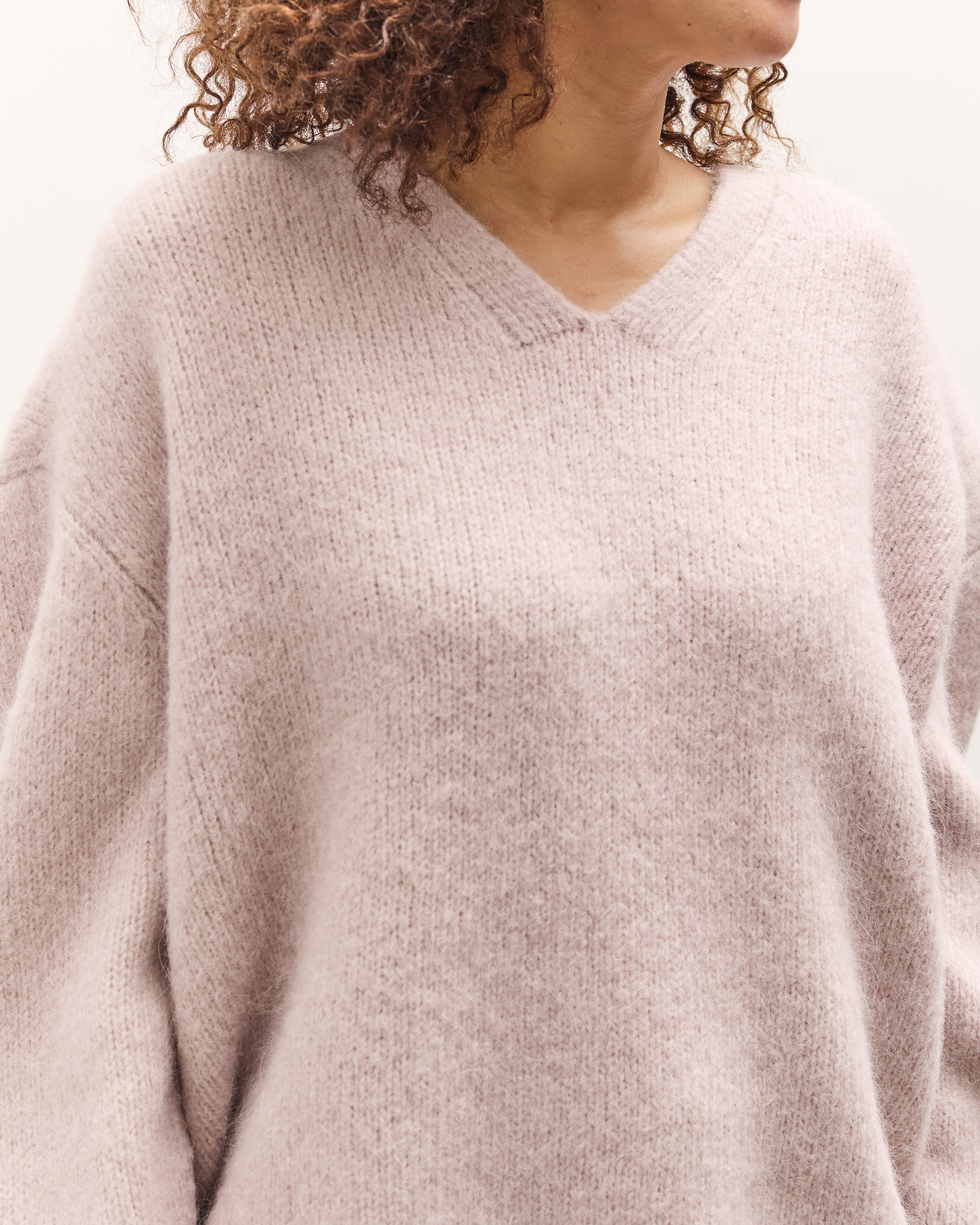 Lauren Manoogian Loft V-Neck, Lavender – Glasswing
