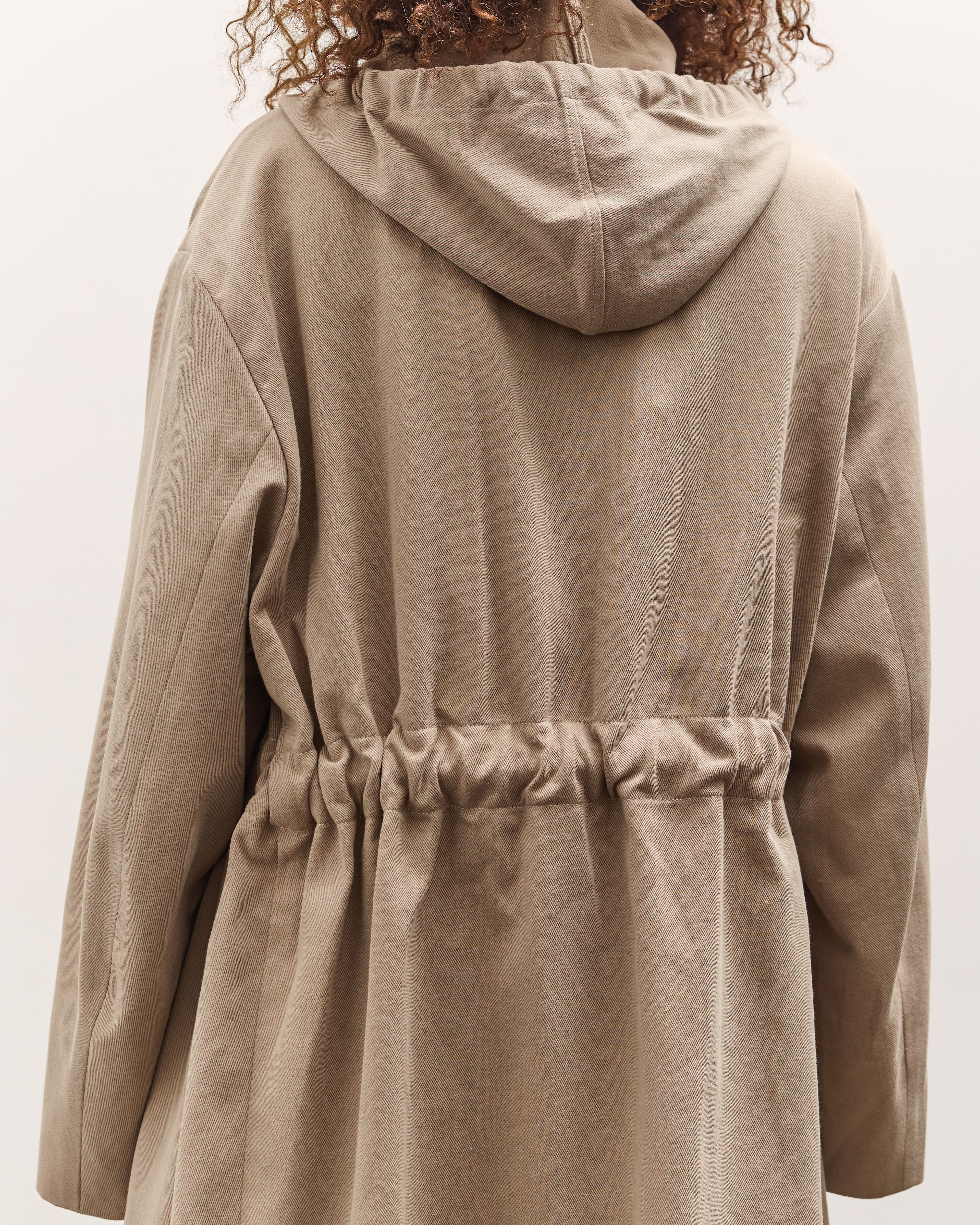LAUREN MANOOGIAN HOODED ナチュラル Lauren Manoogian Hooded Trench, Washed Moth – Glasswing