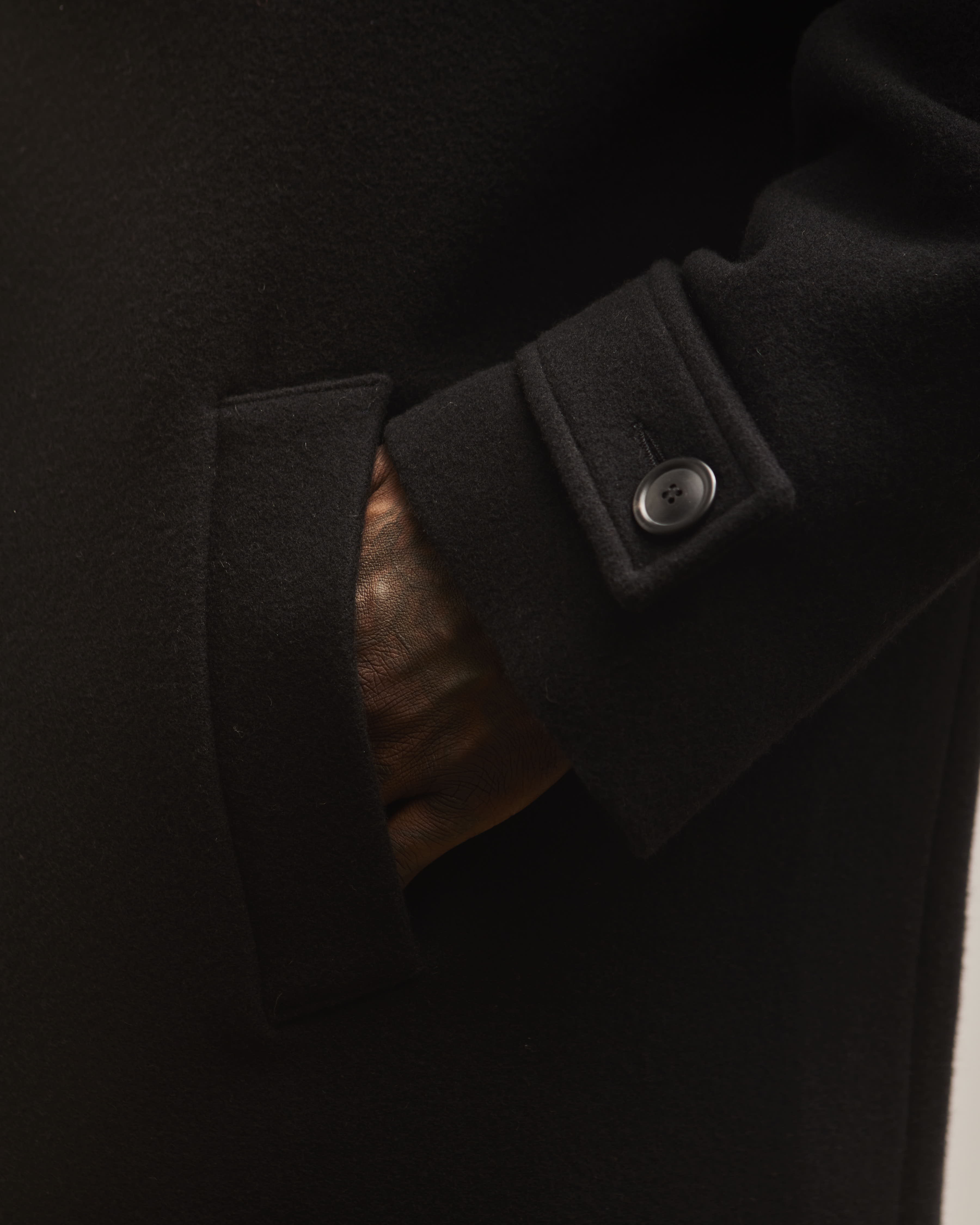 lownn コート coat ウール 黒 Lownn Wool Overcoat, Black – Glasswing