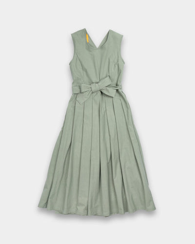 MAN-TLE W-R19A8 Korean Apron Dress, Gum