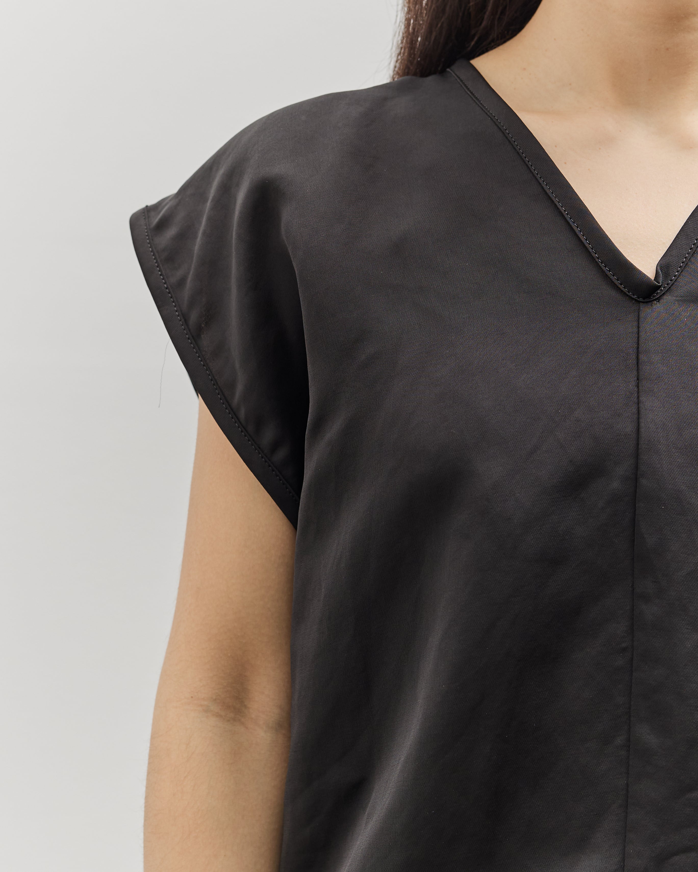 MAN-TLE W-R18S5 Box Shirt, Black Paper – Glasswing