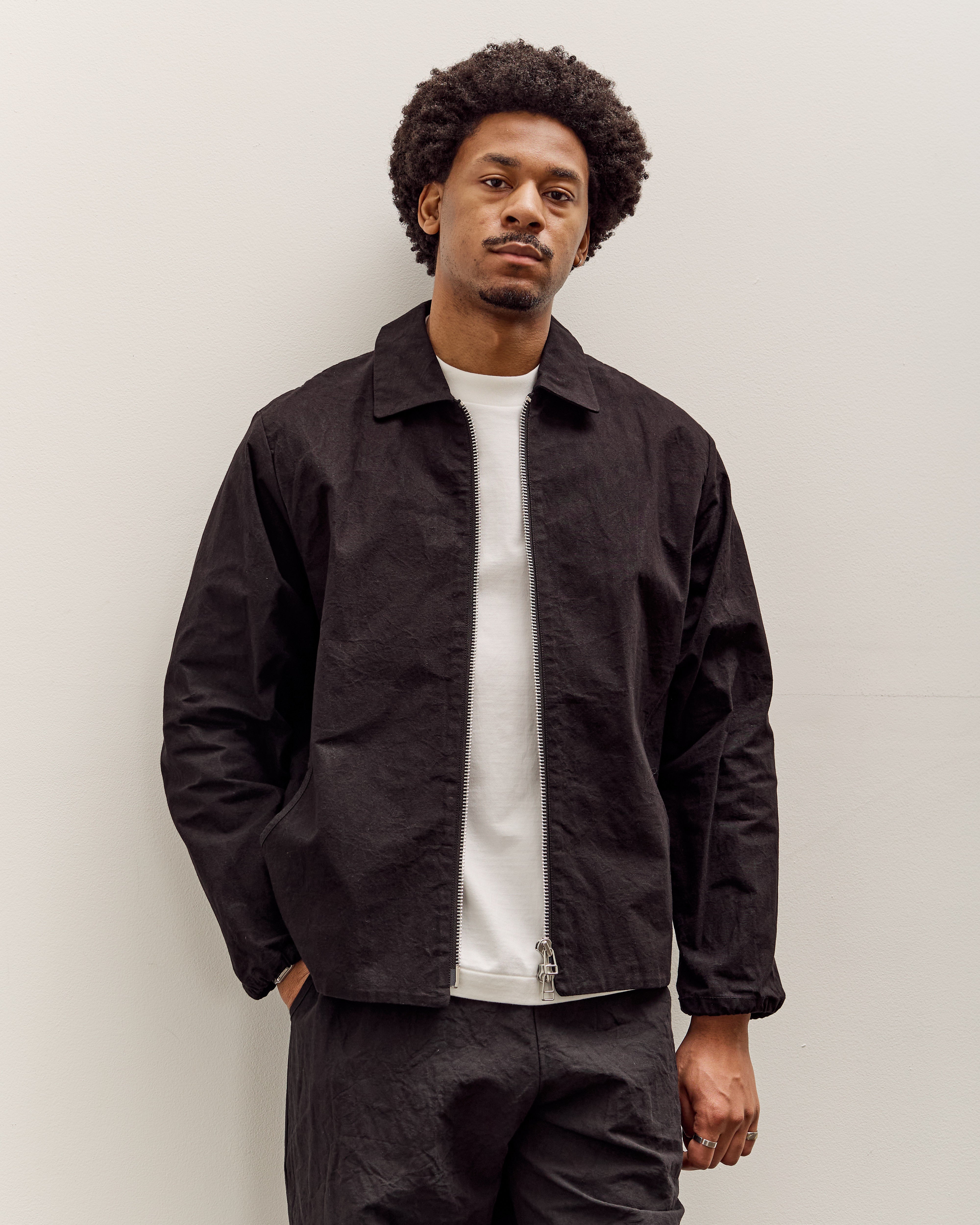 MAN-TLE R0S3 Scoop Shirt, Black Wax – Glasswing