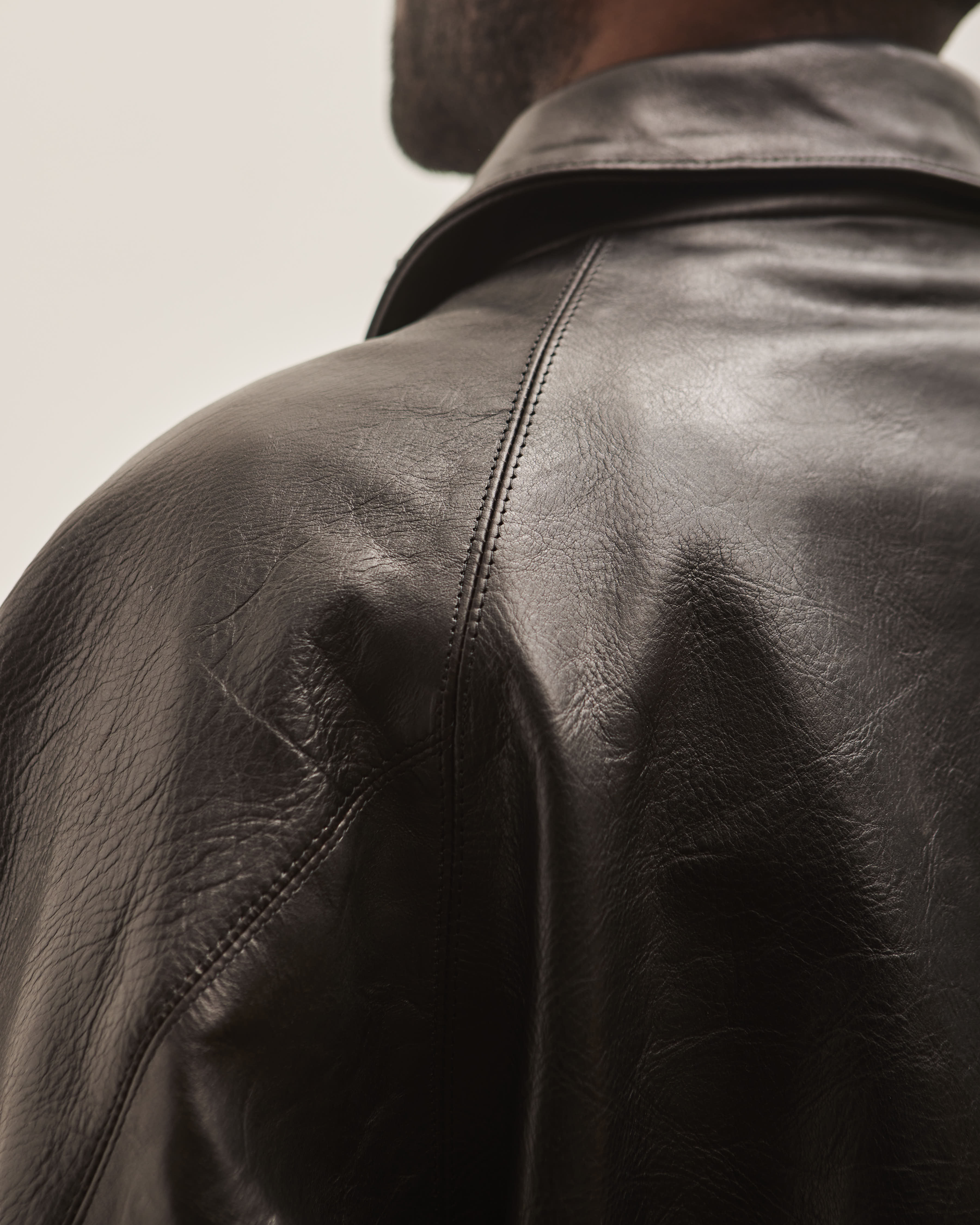 MAN-TLE R15L3 Jacket, Black – Glasswing