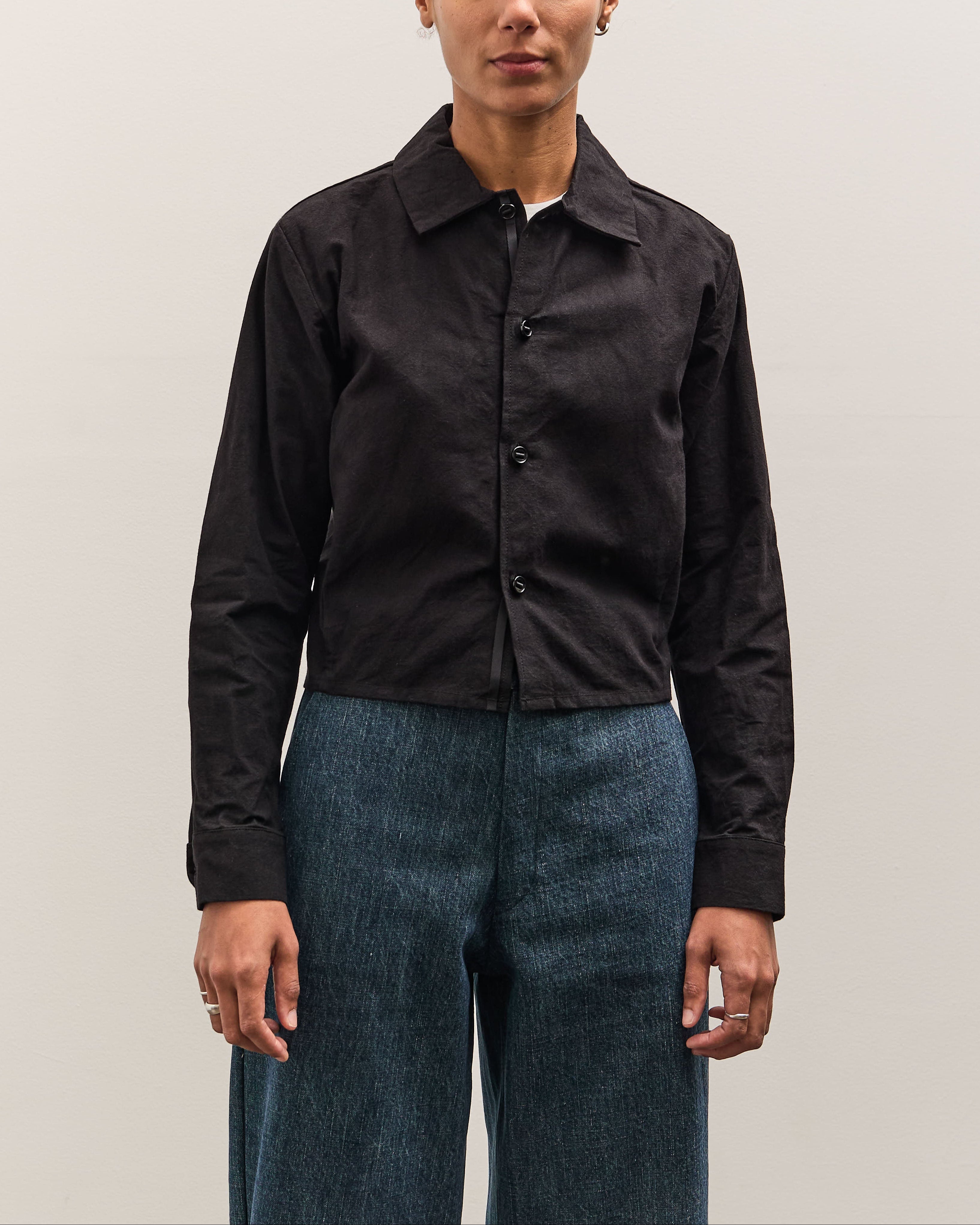 MAN-TLE W-R0S1 Regular Shirt, Black – Glasswing