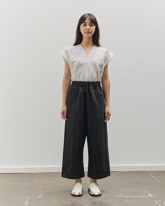 MAN-TLE W-R18P3 Tuck Pant, Black Bamboo