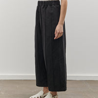 MAN-TLE W-R18P3 Tuck Pant, Black Bamboo