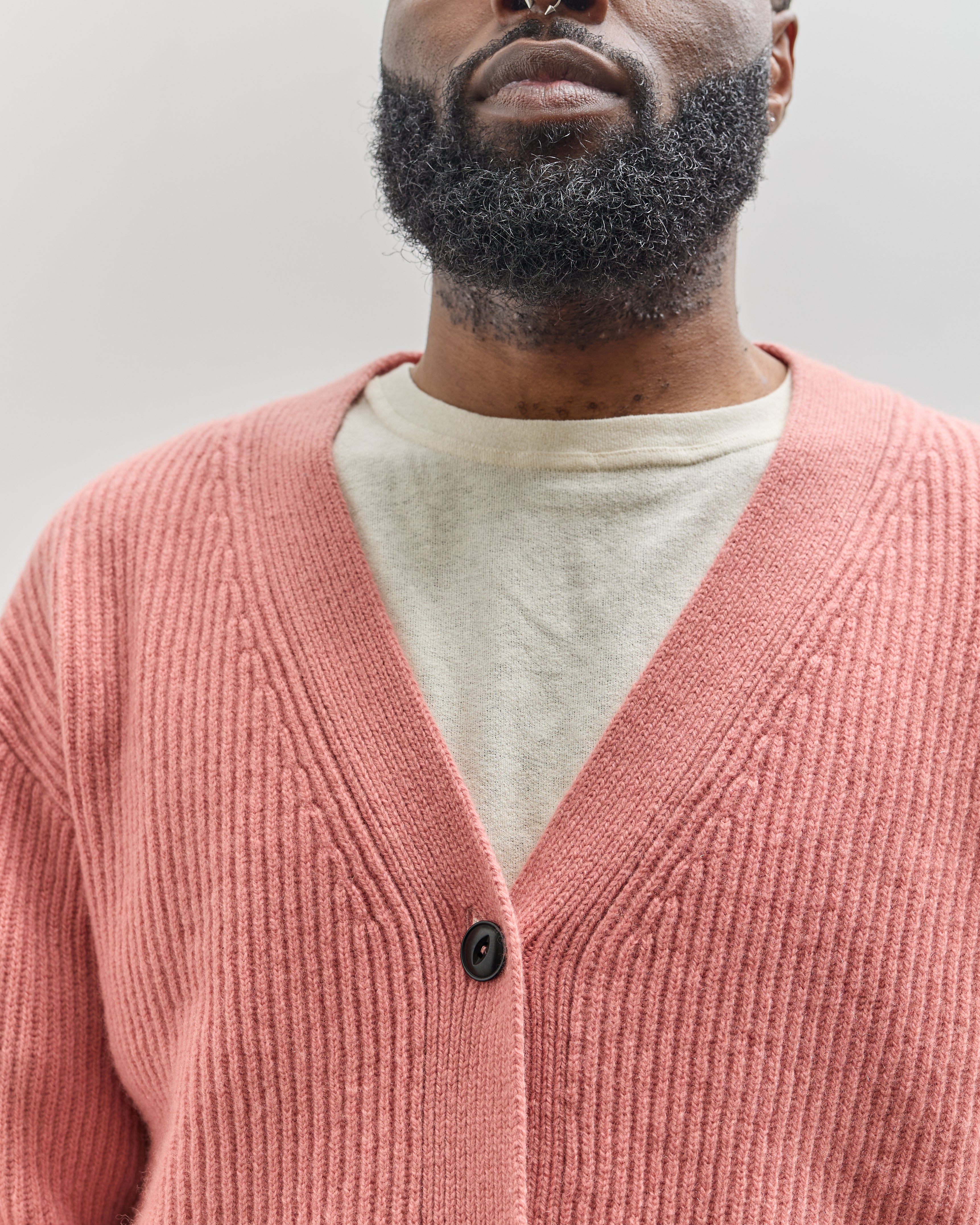 Merz b. Schwanen Unisex Relaxed Fit Cardigan, Rosewood – Glasswing