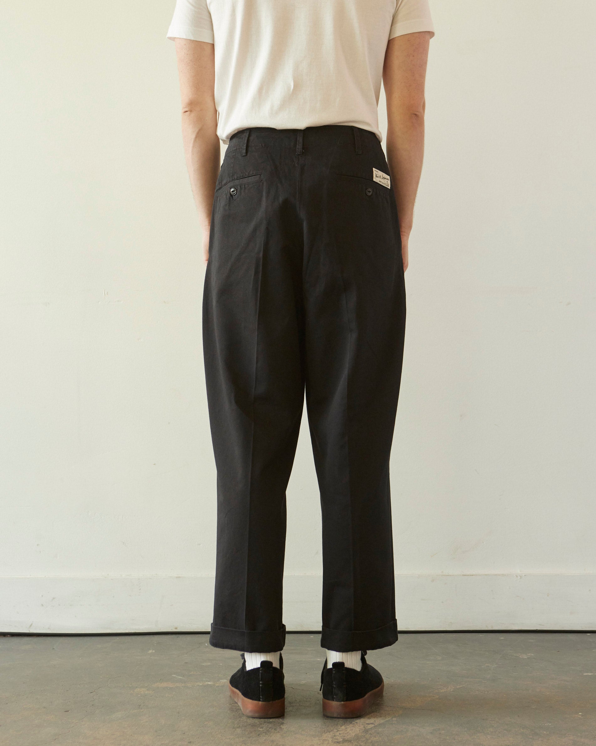 Merz b. Schwanen Relaxed Fit Chino, Deep Black – Glasswing Merz b. Schwanen Relaxed Fit Chino, Deep Black – Glasswing