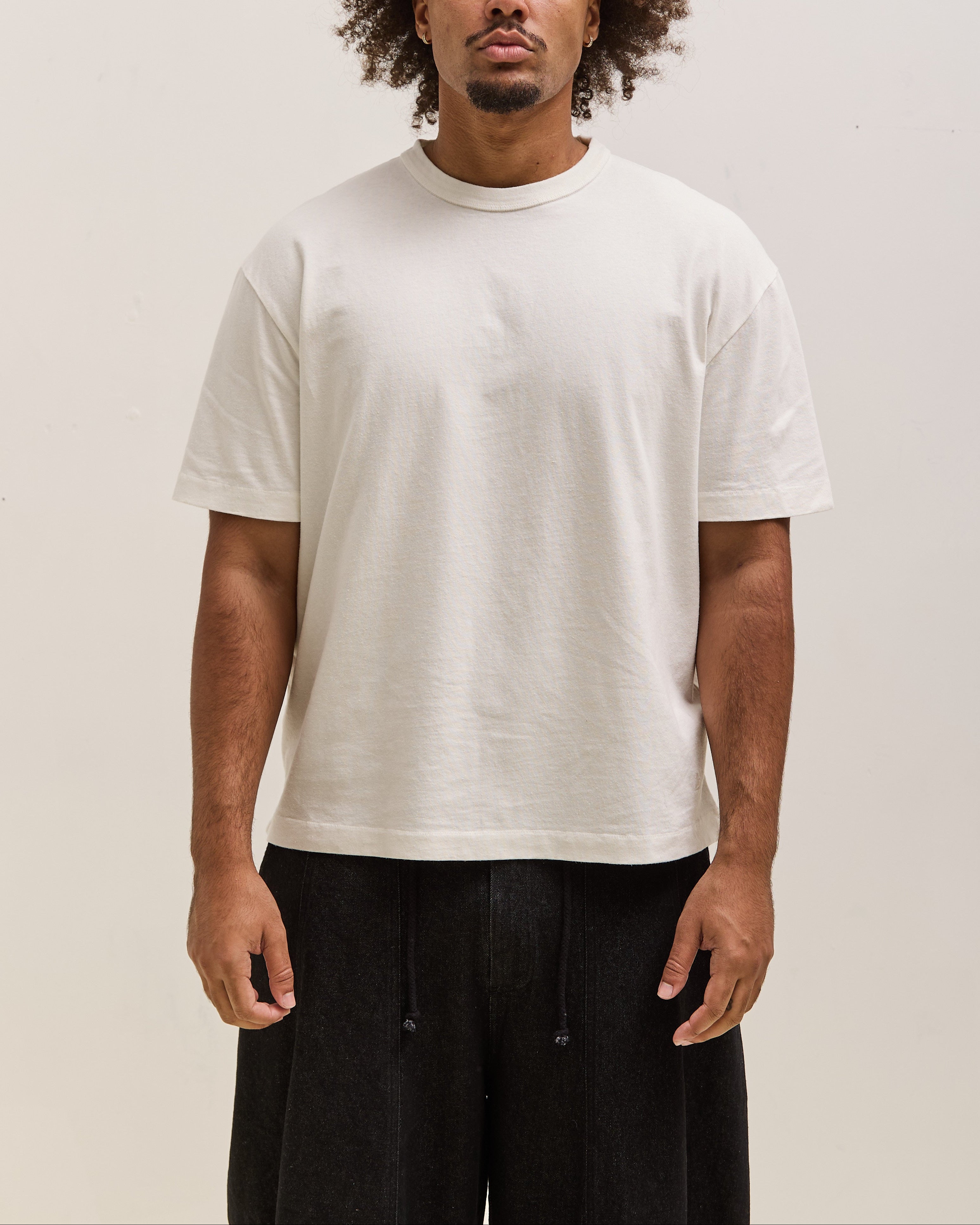 Merz b. Schwanen Sturdy Boxy Fit Cotton-Hemp Tee – Glasswing