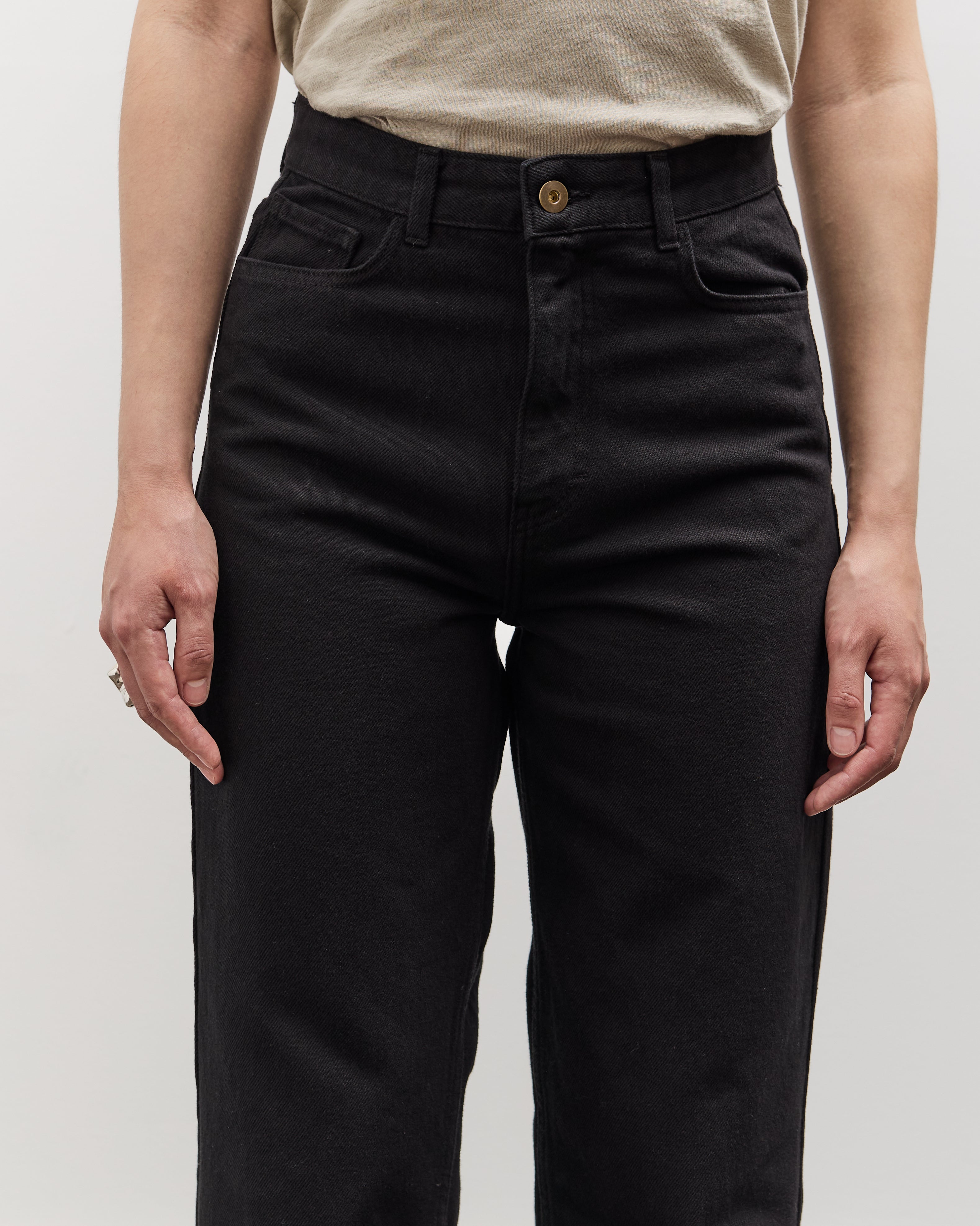 Merz b. Schwanen 1930's Barrel Fit Pants, Deep Black – Glasswing