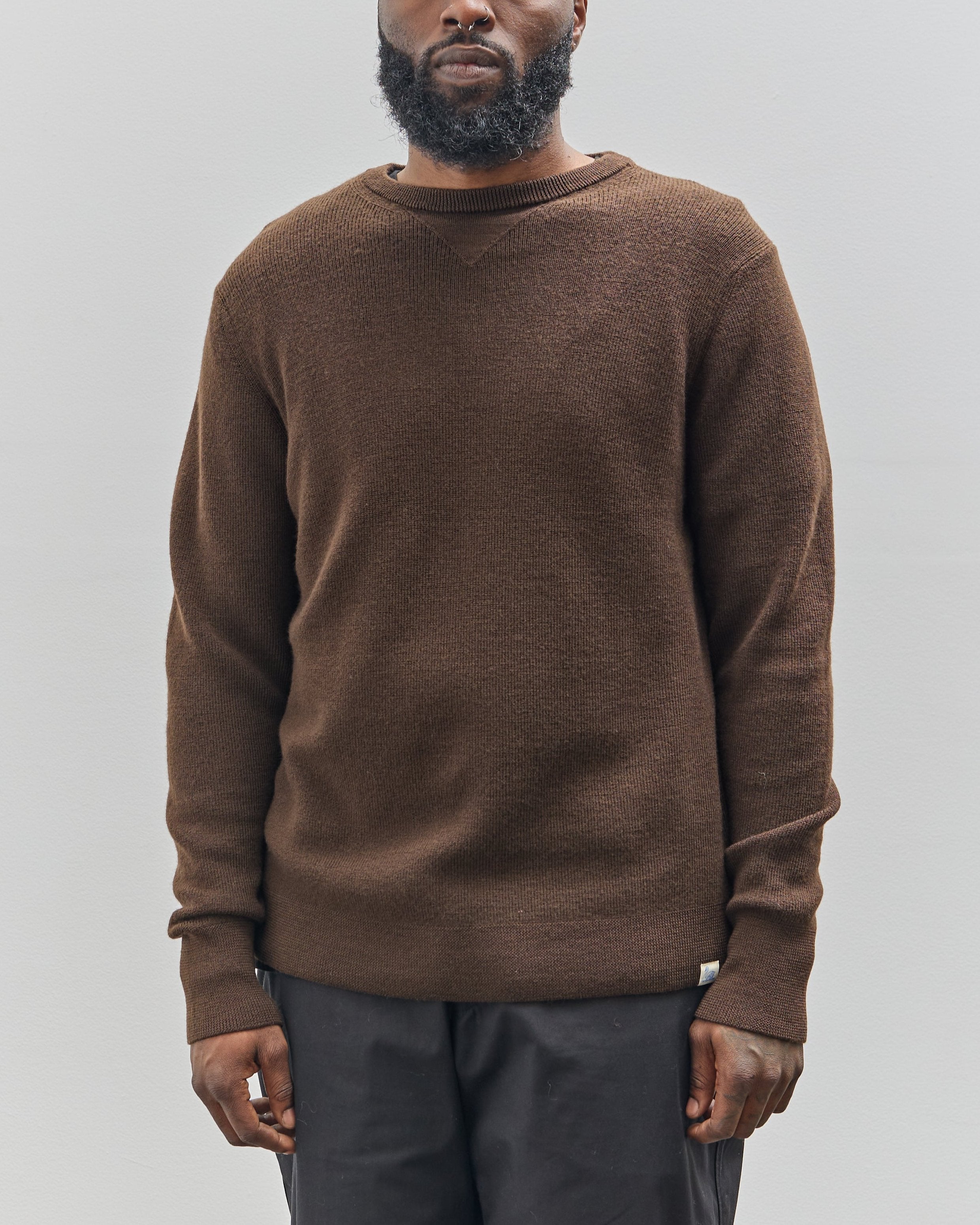 Merz b. Schwanen Ribbed Crewneck Pullover, Coffee – Glasswing