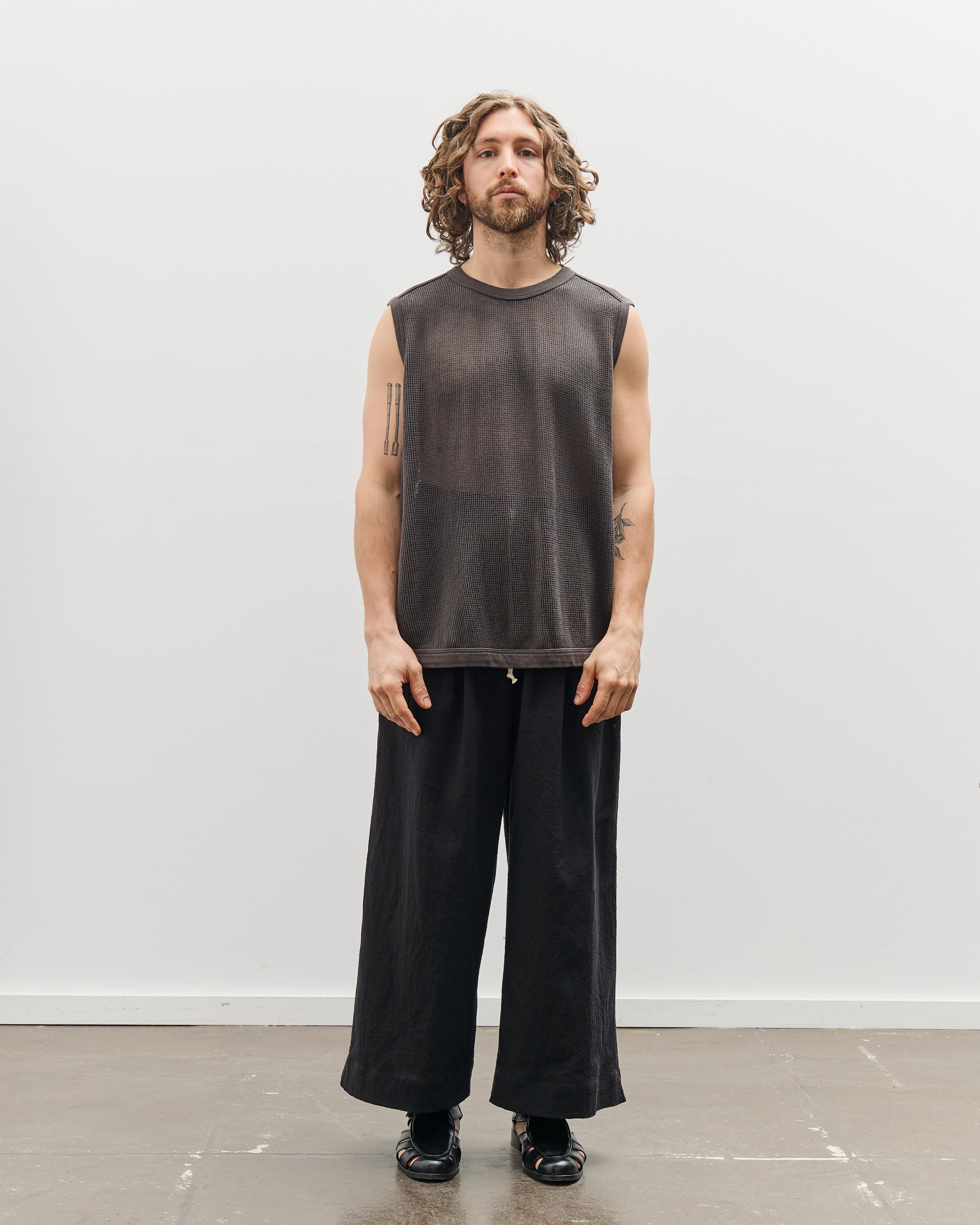 O by Jan-Jan Van Essche Sleeveless Tee Mesh, Off-Black – Glasswing