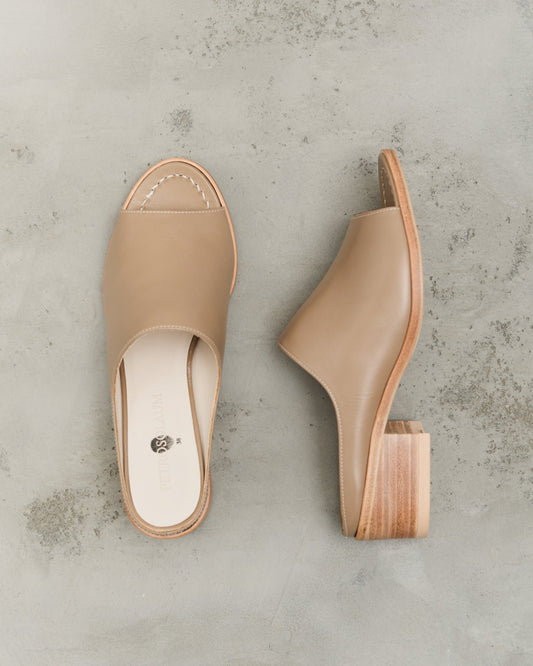 Petrosolaum Sabot Sandals, Grey Beige