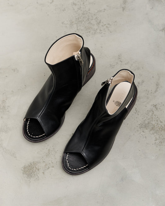Petrosolaum Side Zip Boots Sandals, Black