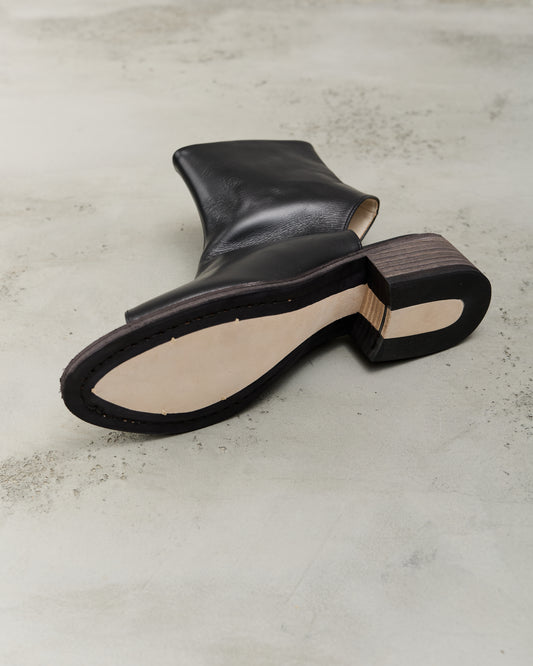 Petrosolaum Side Zip Boots Sandals, Black