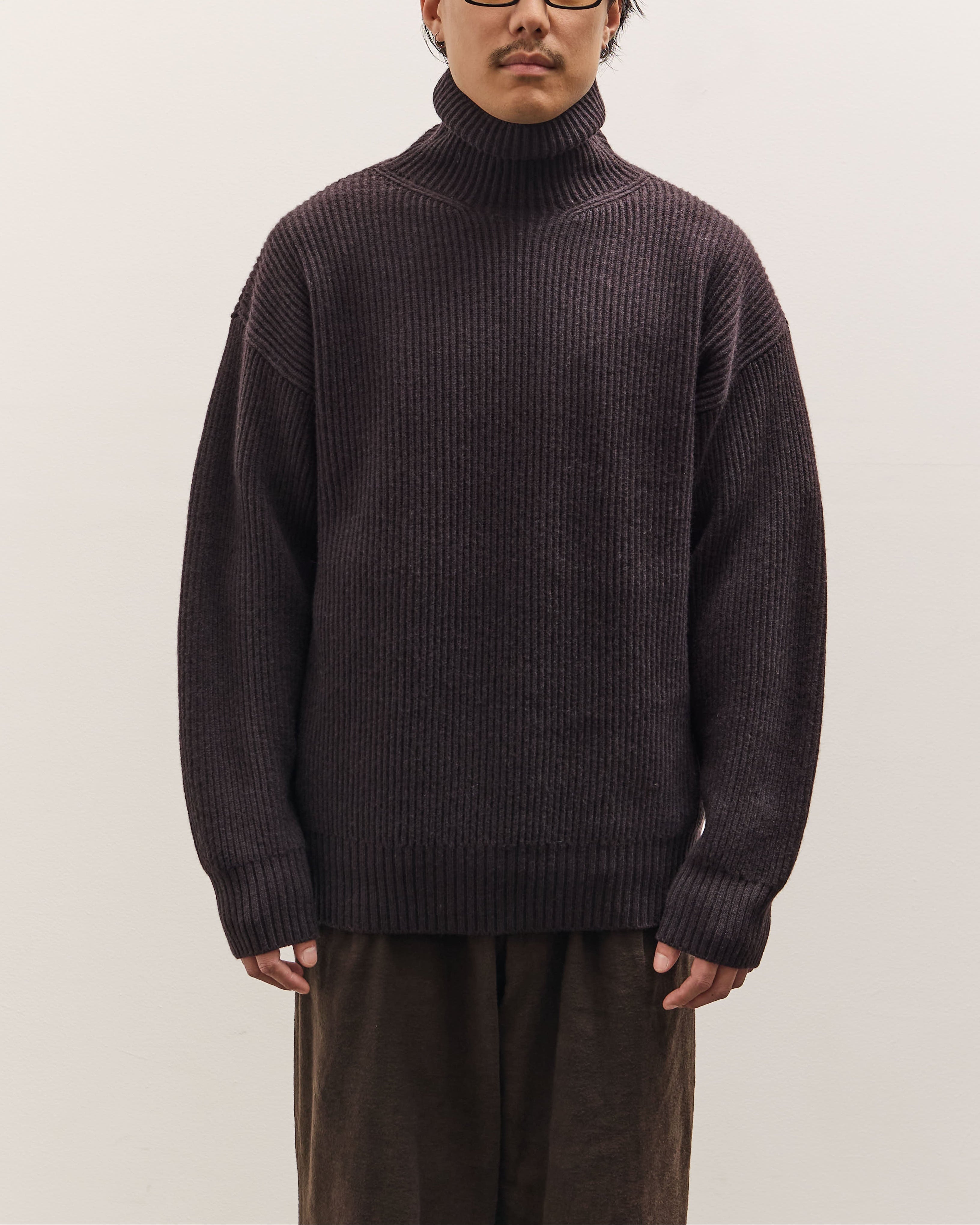 seya. Turtle Kneck Cloud Sweater Unisex, Ebony Black – Glasswing