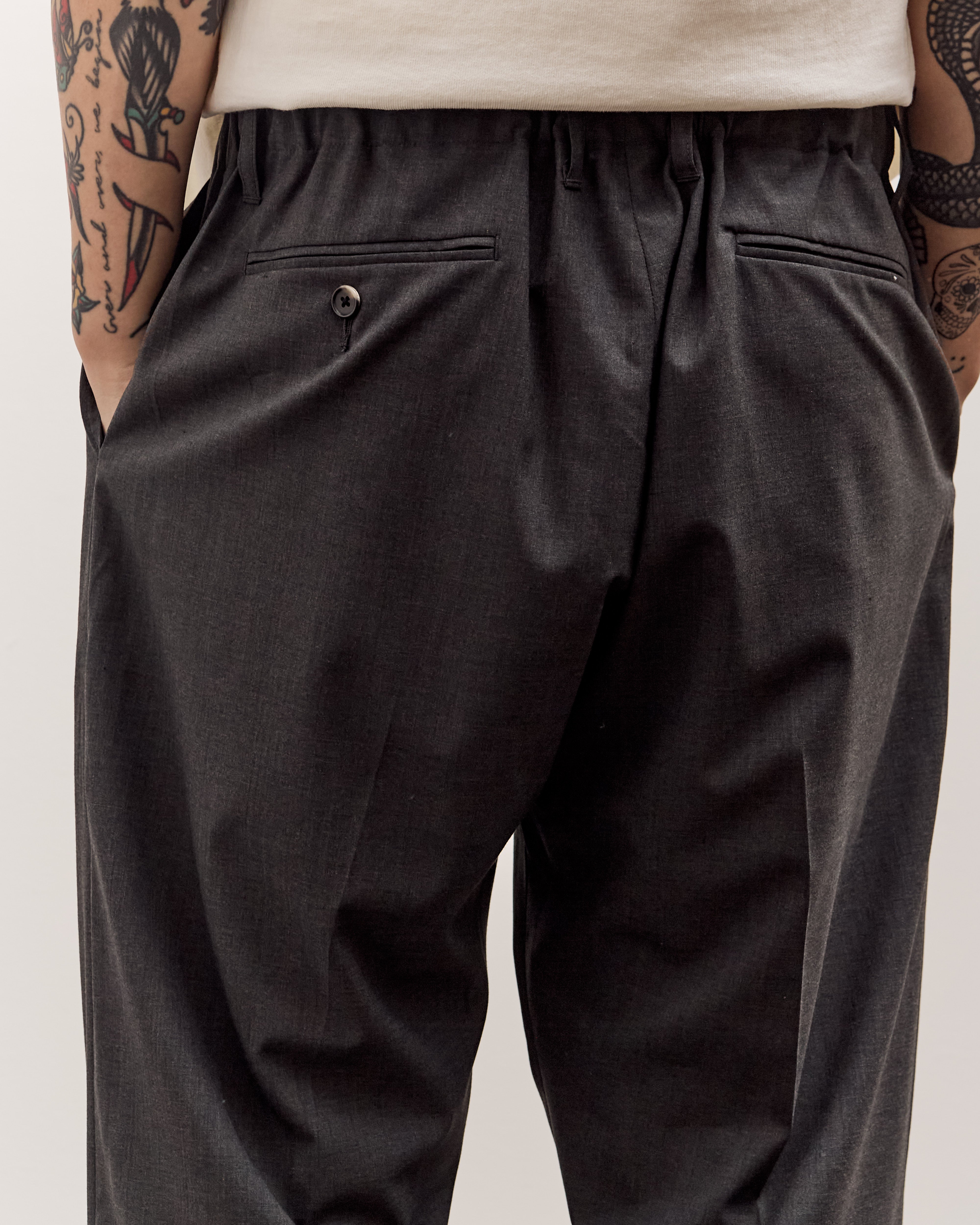 Sillage Baggy Trousers, Anthracite – Glasswing