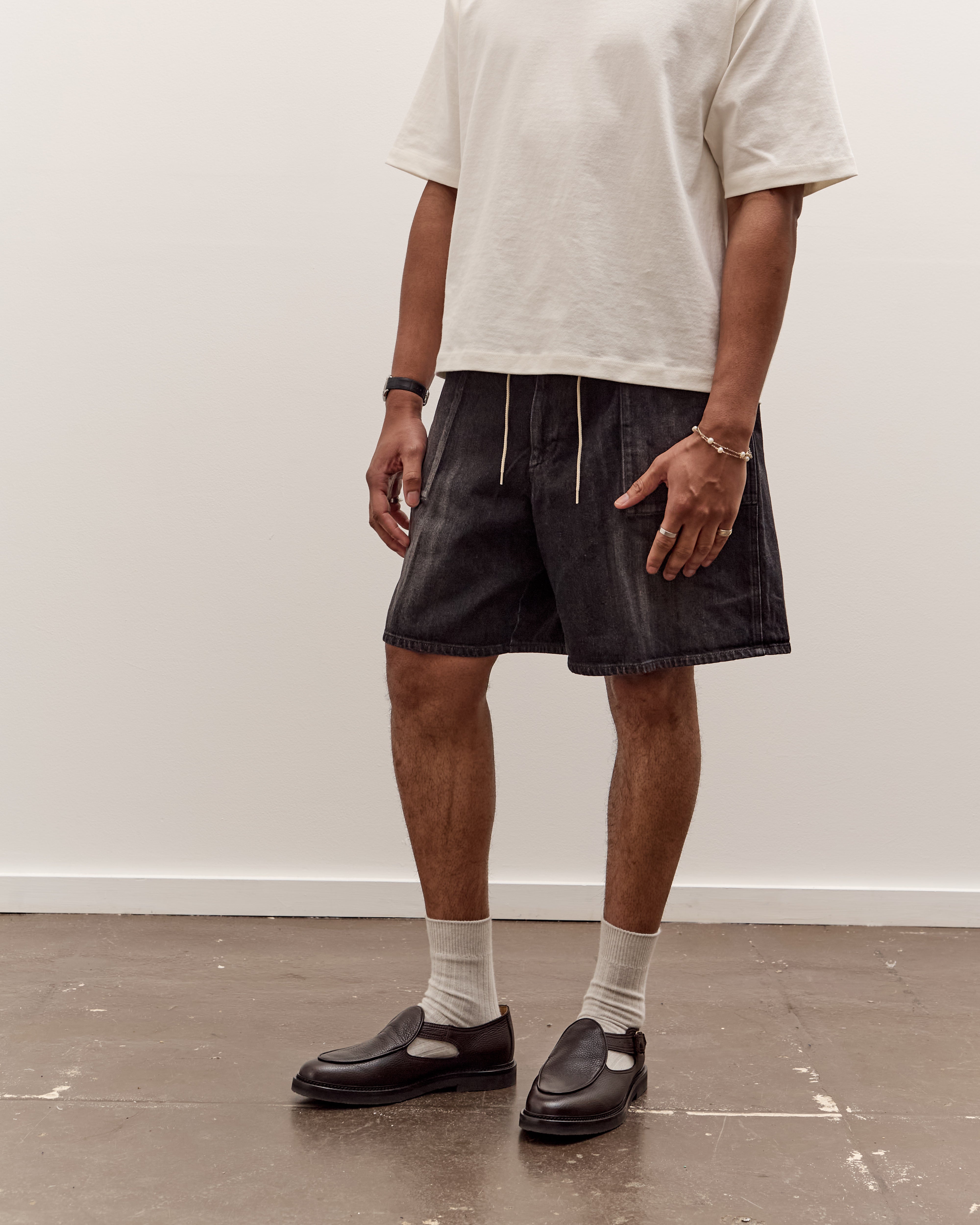 Sillage Circular Fatigue Shorts, Black Denim Damaged – Glasswing