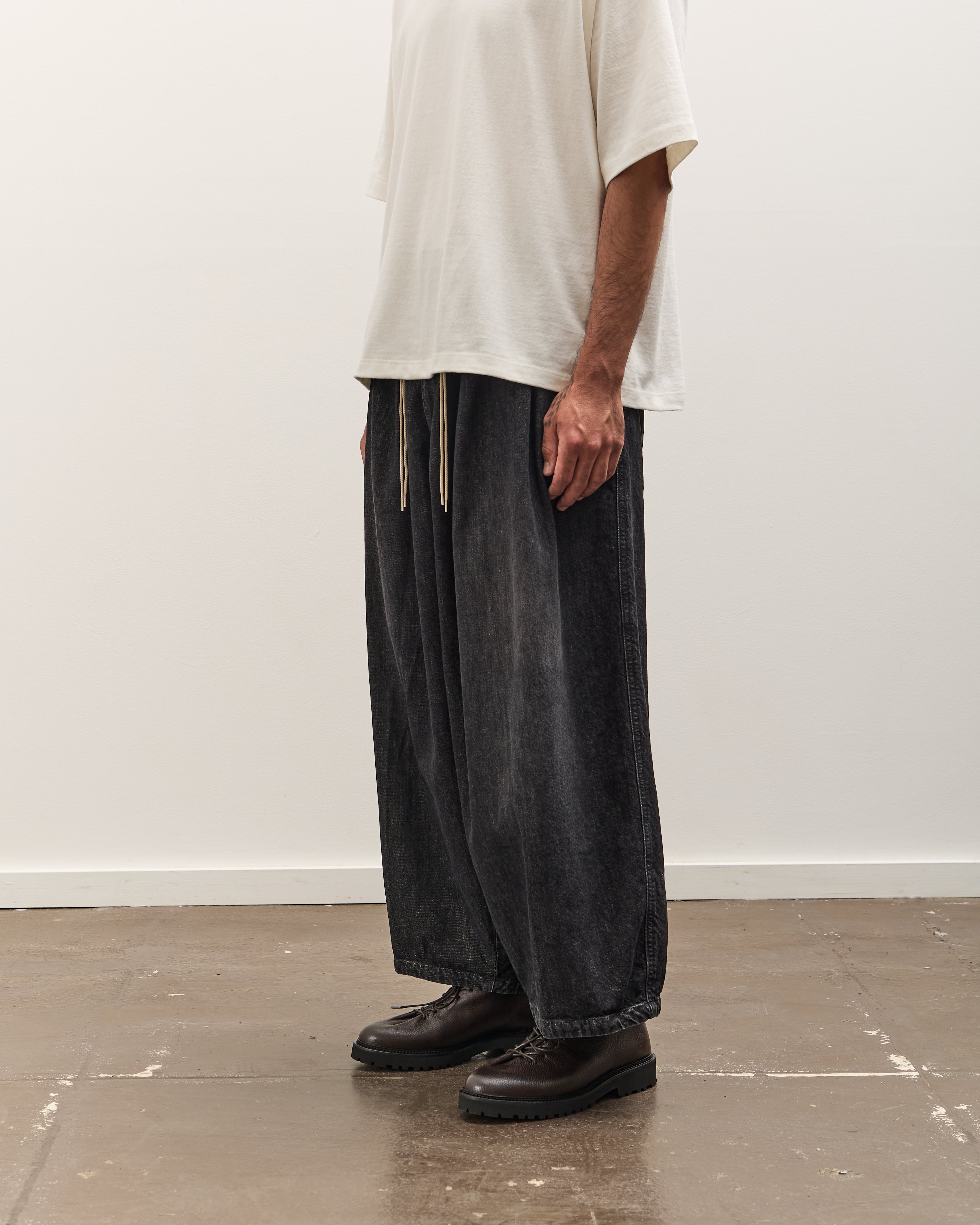 パンツ sillage circular pants Sillage Circular Pants, Black Denim Damaged – Glasswing