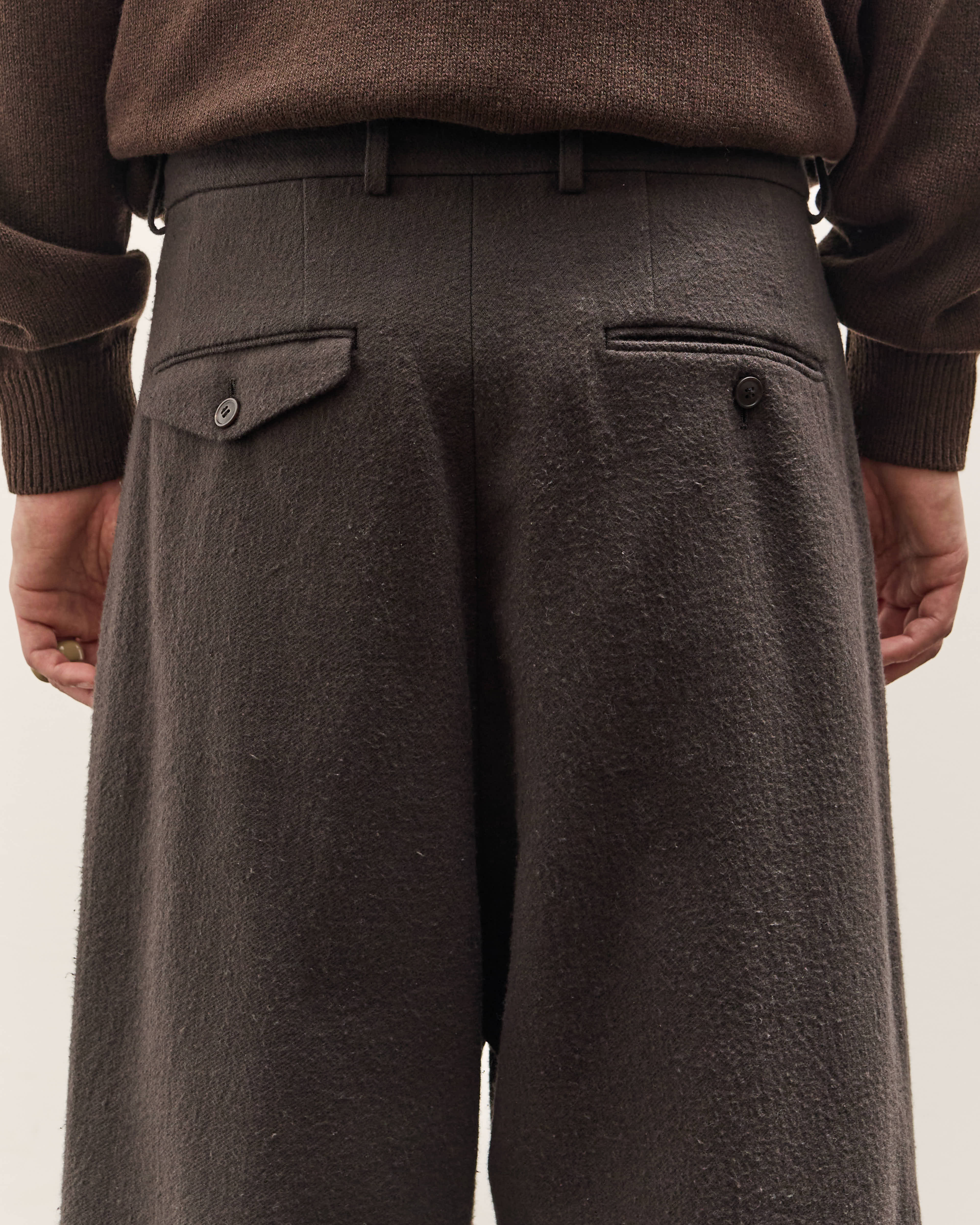 Yoko Sakamoto Double Pleated Cropped Trousers, Brown – Glasswing