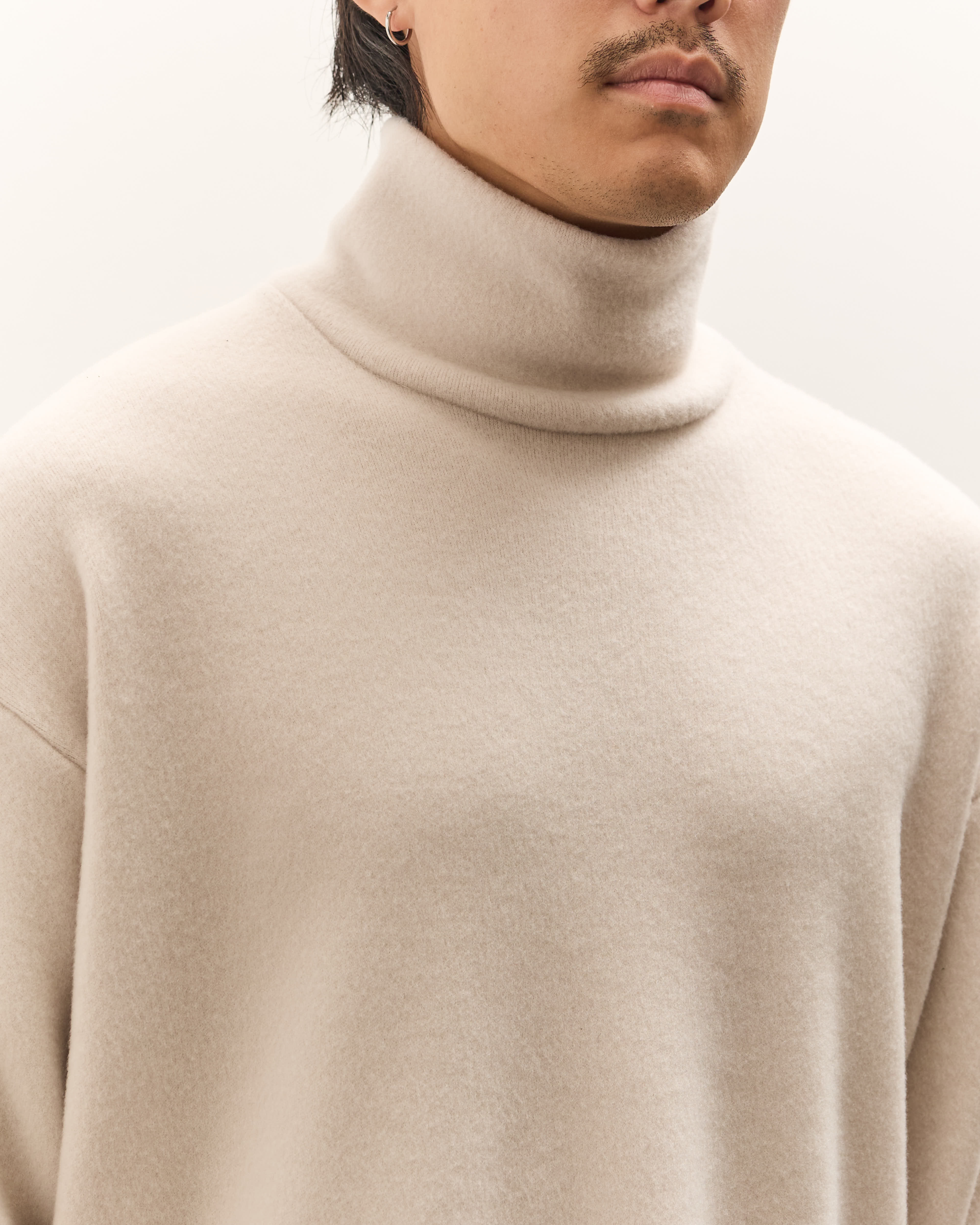 トップス Yoko Sakamoto Highneck Knit Yoko Sakamoto High Neck Pullover, Ecru – Glasswing