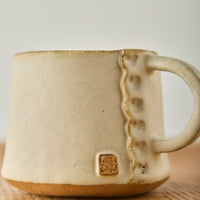 Yuriko Bullock Seamed Mug, Kinari