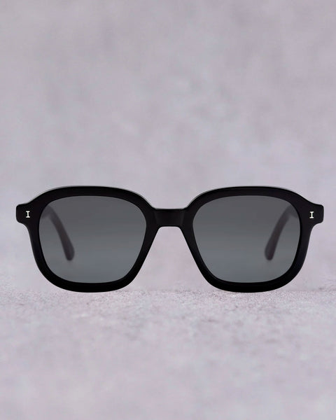 Illesteva Bogota Sunglasses, Black – Glasswing display picture 2