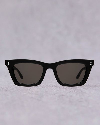 Illesteva Portugal Sunglasses, Black