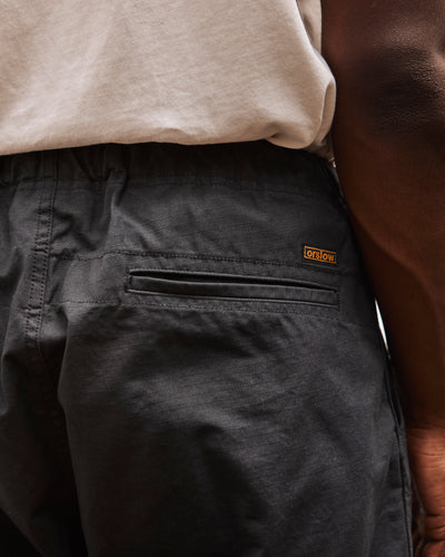 orSlow New Yorker Short in Sumi Black, back pocket detail shot