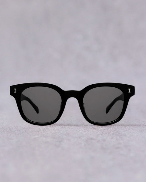 Illesteva Veneto Sunglasses Glossy Black Frame / Grey Flat Lens 49mm Unisex Veneto Sunglasses | illesteva main image 2