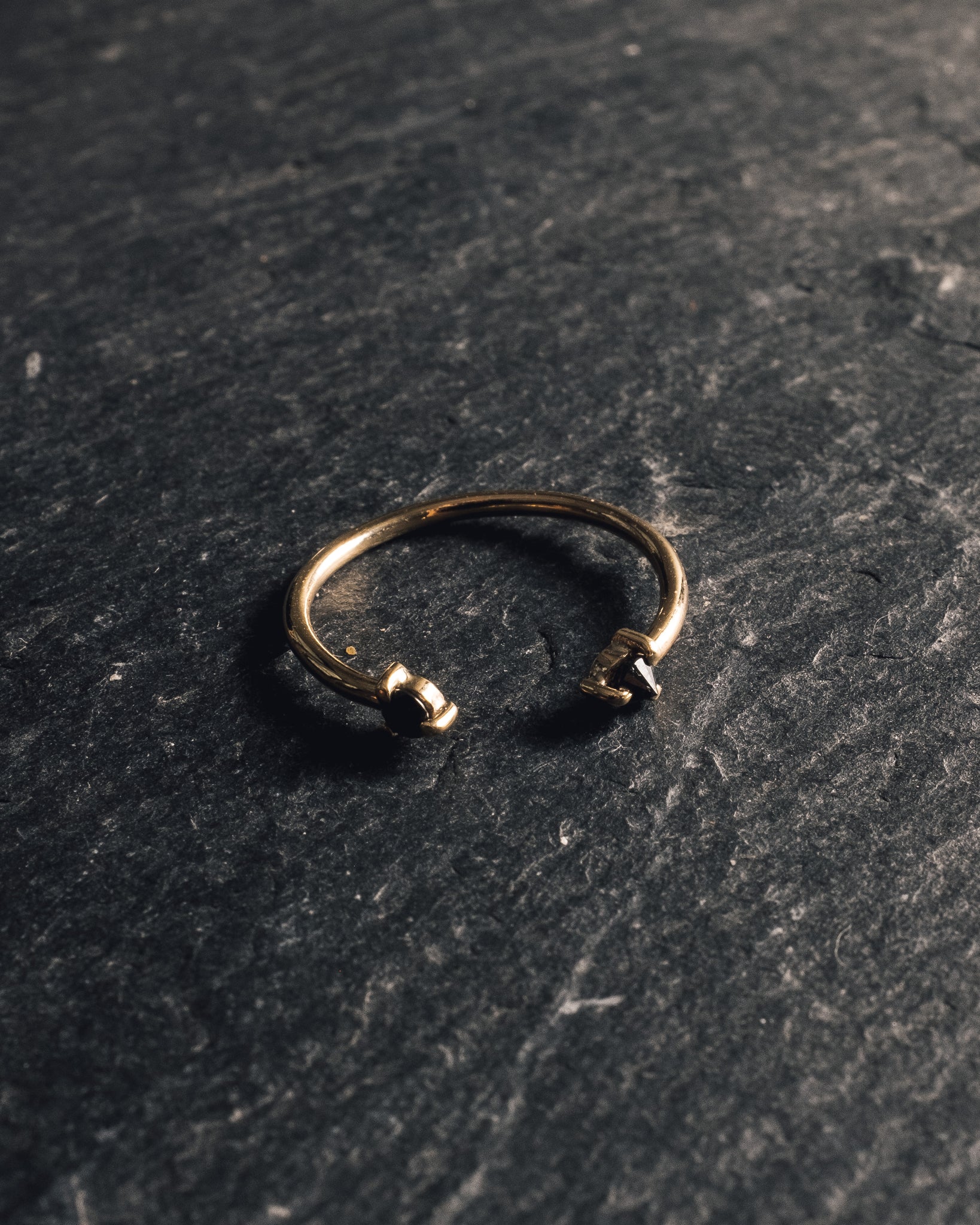 Mirta Reverse Double Black Diamond Ring