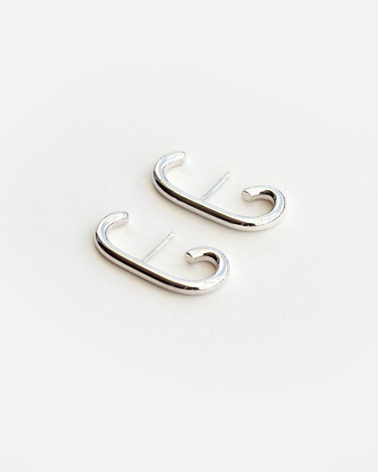 Mirta Bold Hug Earring