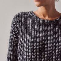 7115 Chunky Fisherman Sweater, Frizzy Black kit
