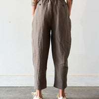 7115 Summer Pleated Trouser, Dark Oak