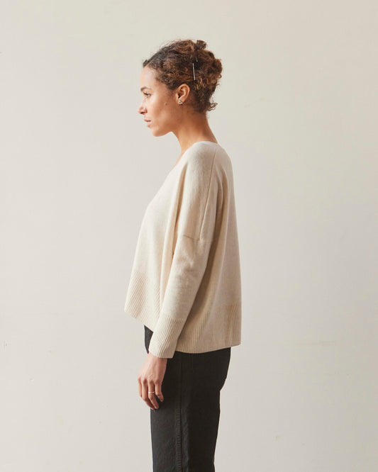 7115 V-Neck Sweater, Off-White