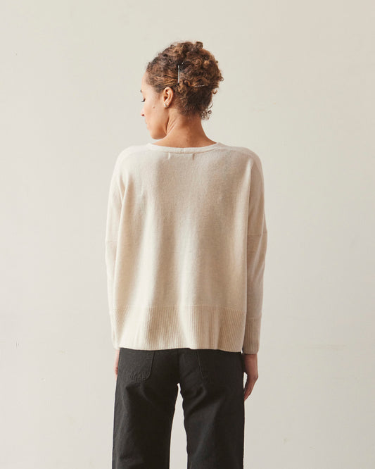 7115 V-Neck Sweater, Off-White