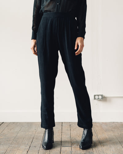 7115 Signature Relaxed Tapering Trouser